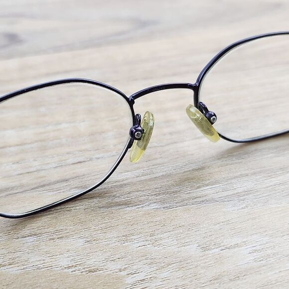 💜Vintage Guess Lightweight Wire Rimmed Eyeglasses & Hardshell Case - Picture 10 of 11